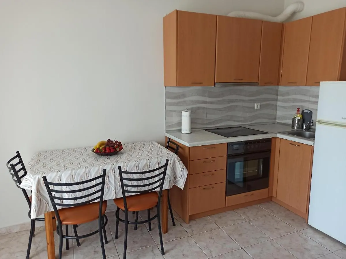 1 Bedroom Apartment In Nea Kallikrateia